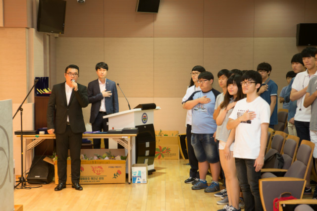 JungSTUDIO_7121.JPG