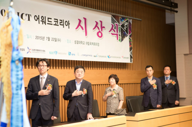 JungSTUDIO_7122.JPG