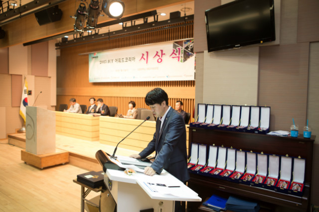 JungSTUDIO_7127.JPG