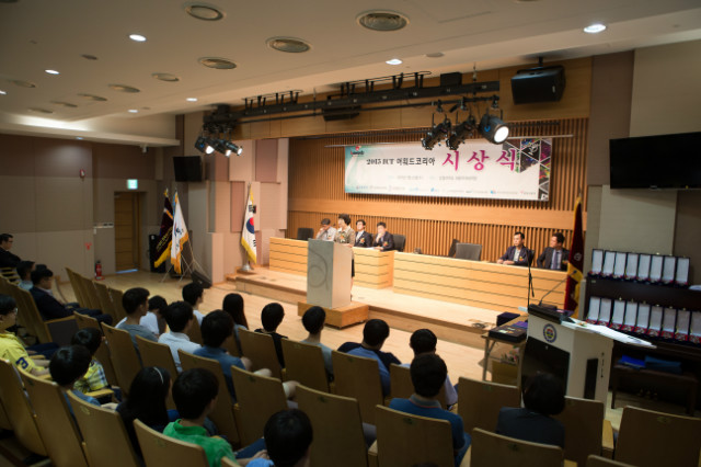JungSTUDIO_7136.JPG