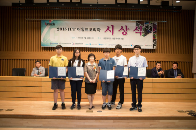 JungSTUDIO_7221.JPG