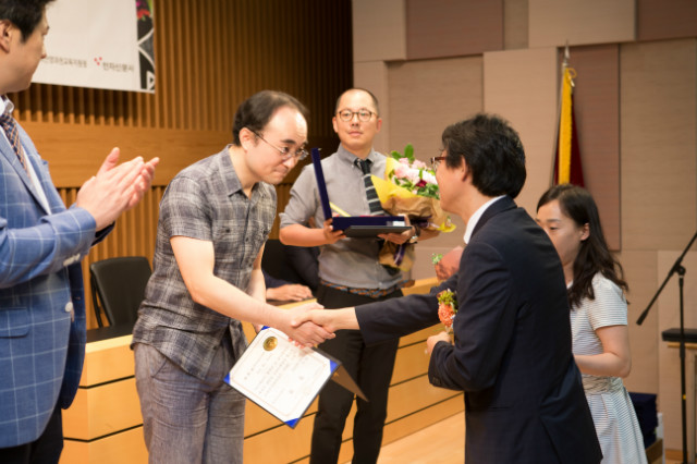 JungSTUDIO_7250.JPG