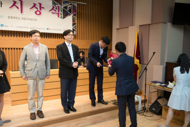 JungSTUDIO_7299.JPG